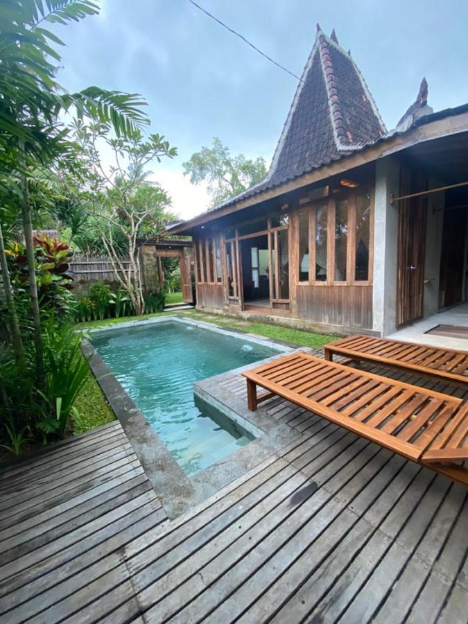 Sarini Villas Blahbatu ภายนอก รูปภาพ